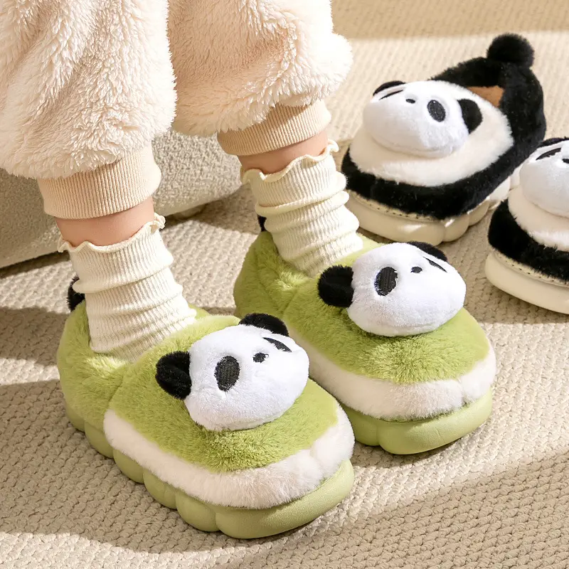 Children's cotton shoes winter boys and girls cartoon panda cotton slippers children's middle and big children's home indoor warm fleece-lined shoes