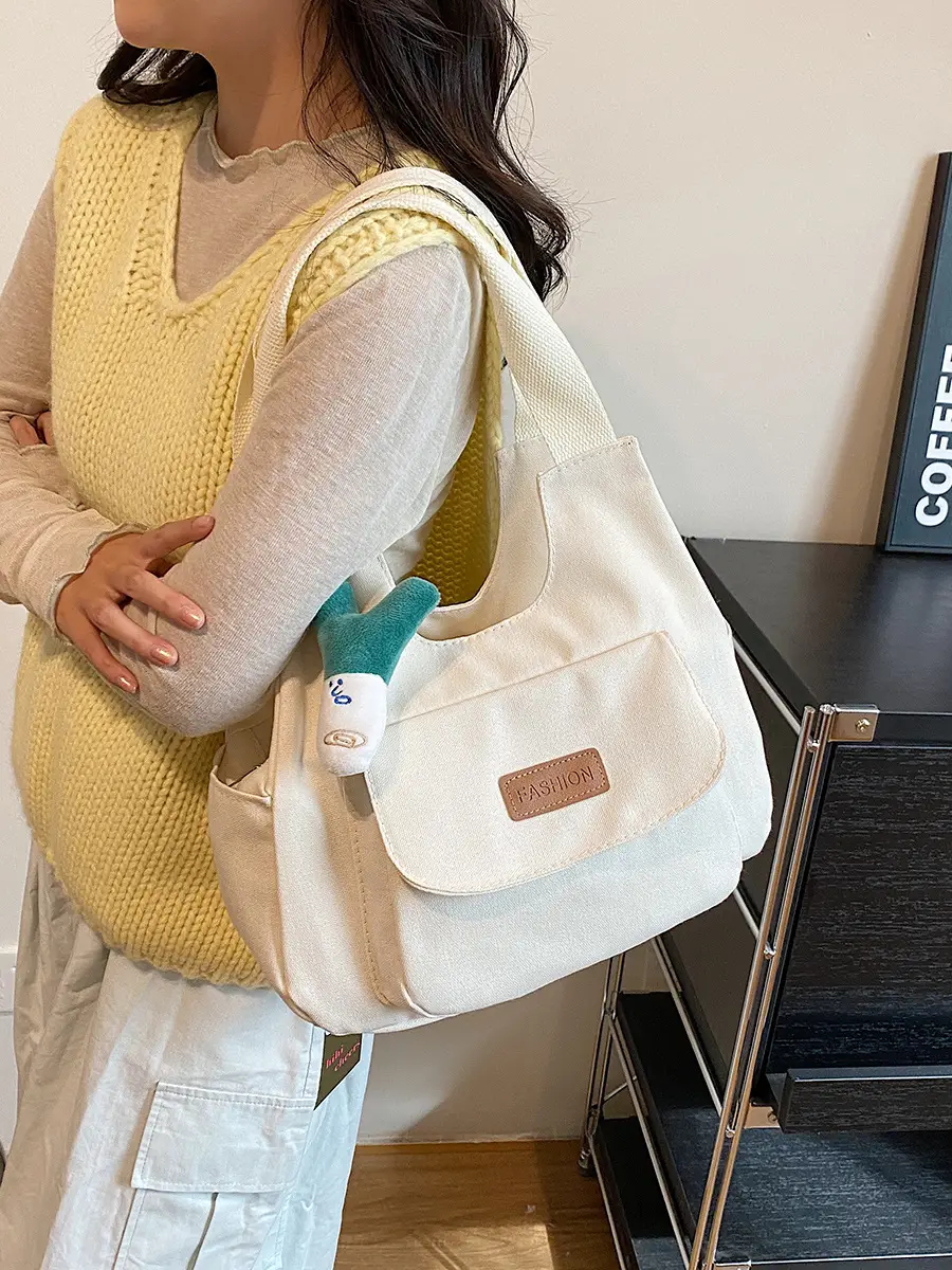 Black Canvas Shoulder Bag for Women Western Style - Image 7