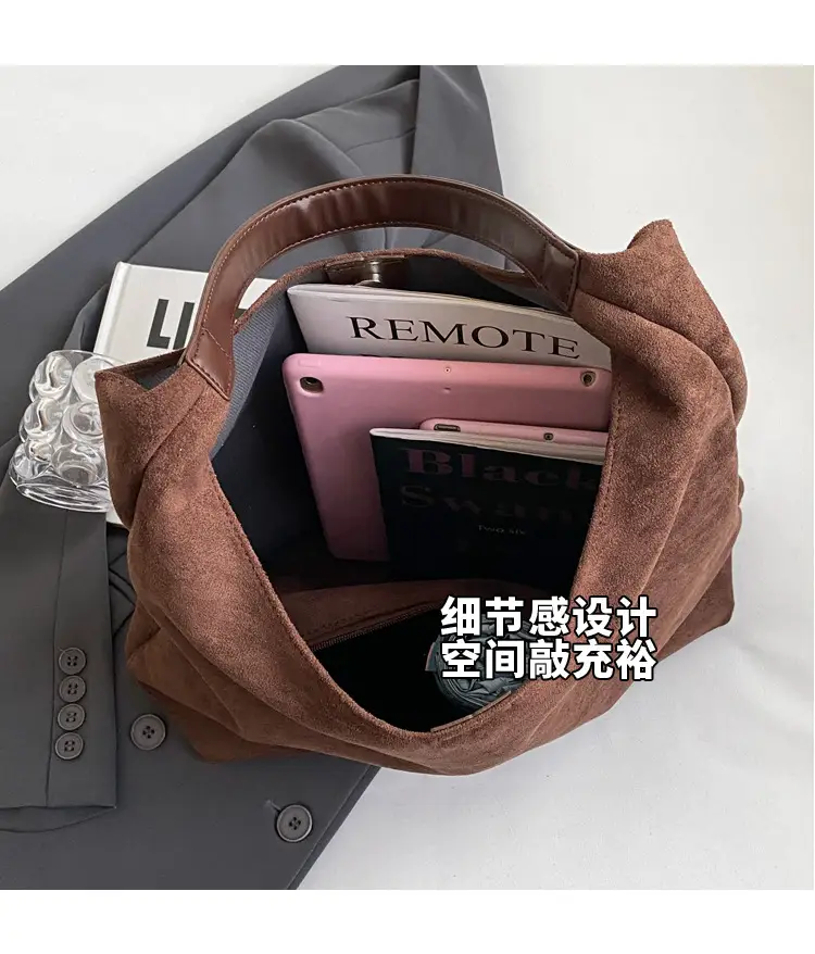 Women Retro Underarm Frosted Shoulder Bag Tan 2023 — feature 6