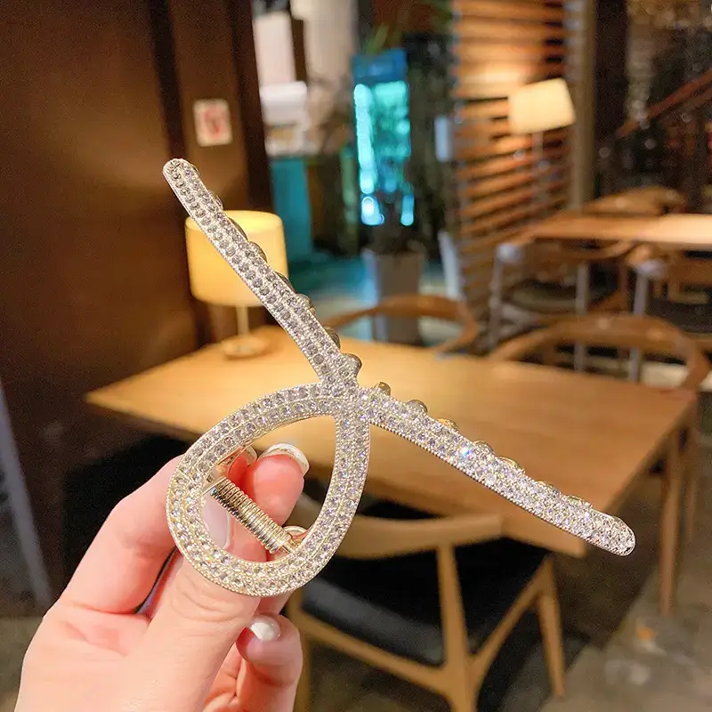 Korean Style Pearl Hair Clip for Updo and Back Head Shark - Image 9