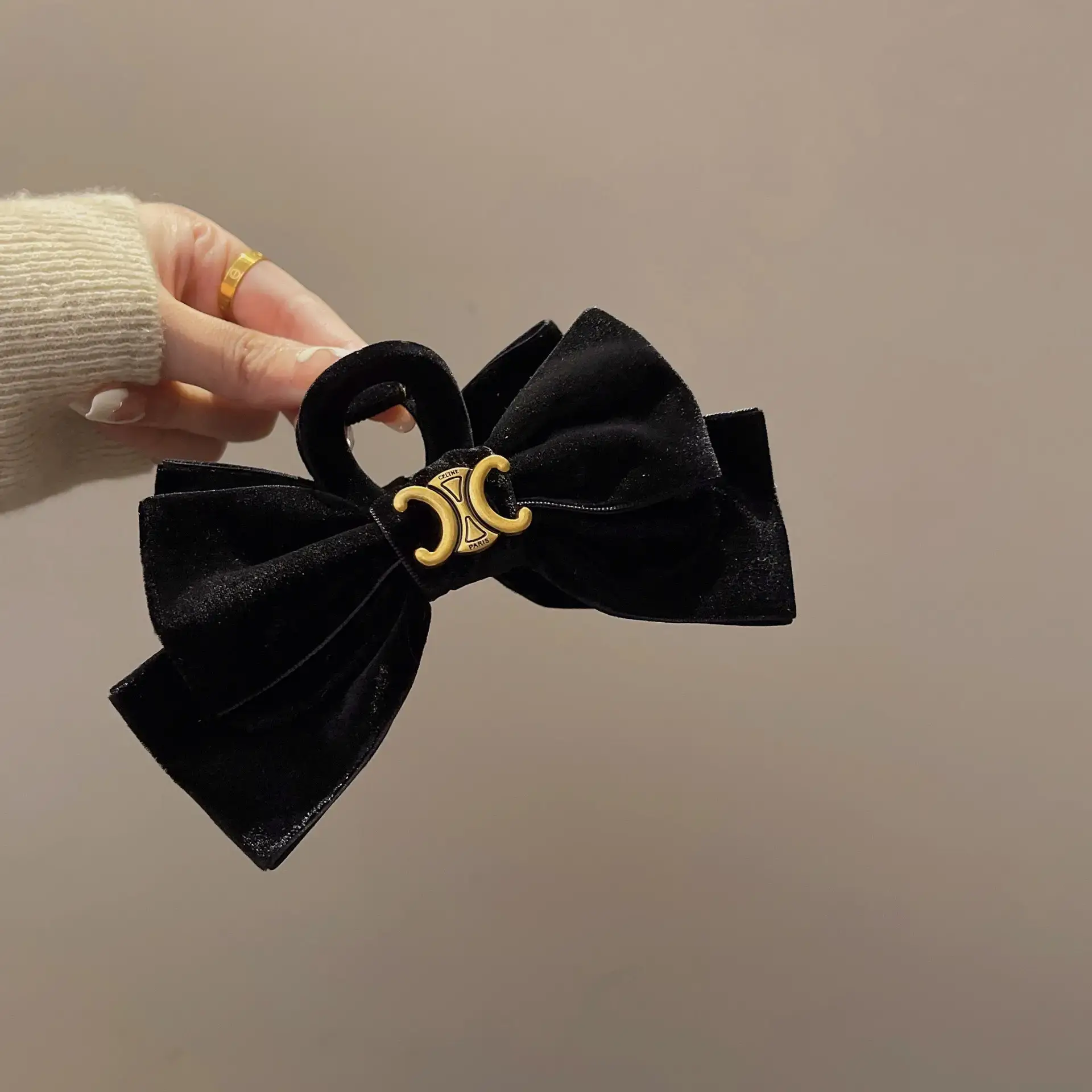 Korean Style Pearl Hair Clip for Updo and Back Head Shark - Image 91
