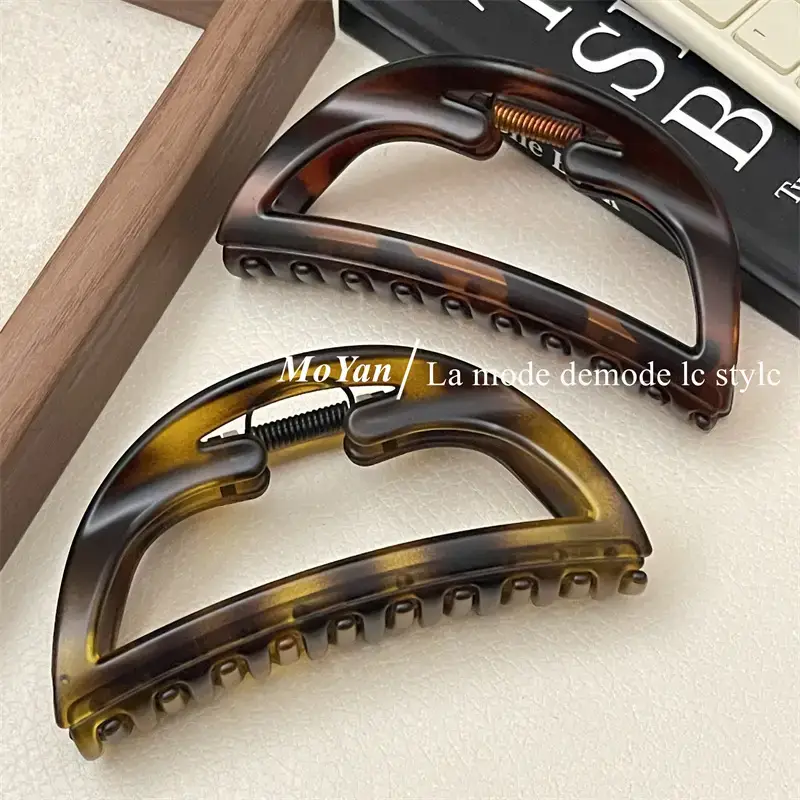 French Style Hollow Semi-Circle Hair Clip 2023 — feature 18
