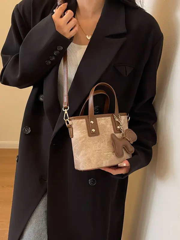 Women's Textured Shoulder Messenger Bag Brown Gold Plated