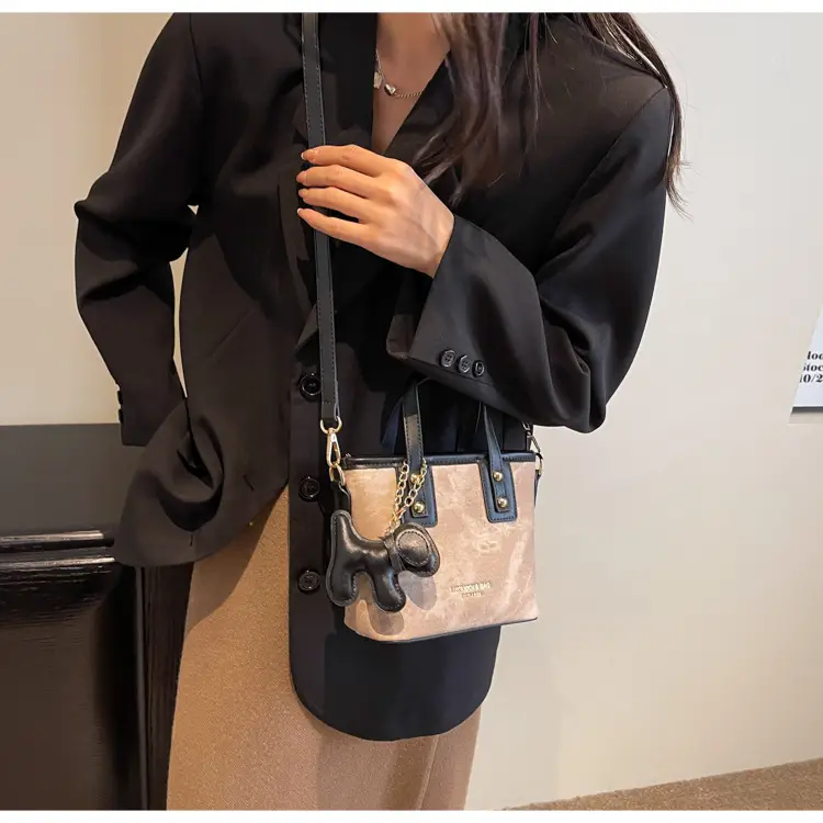 Women's Textured Shoulder Messenger Bag Brown Gold Plated — feature 13
