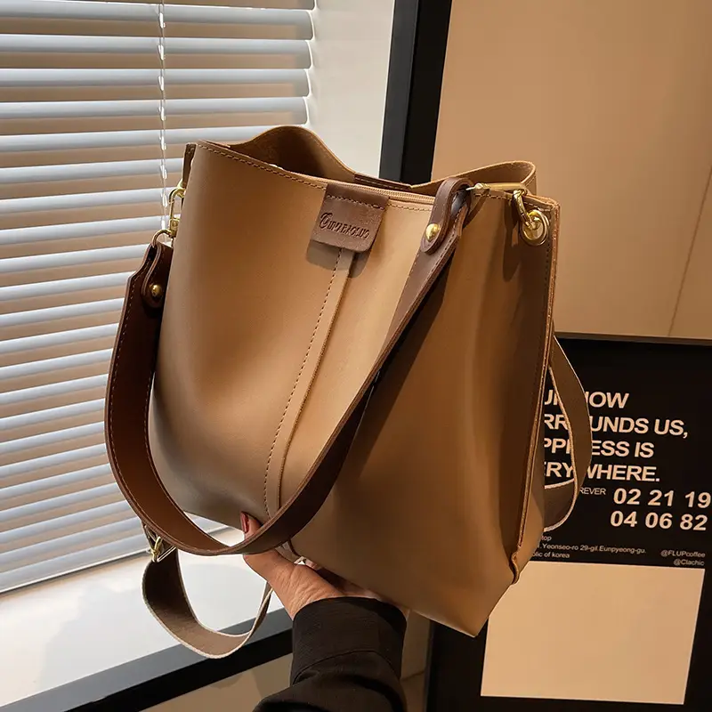 Women's Brown Large Capacity Shoulder Crossbody Bag - Image 6