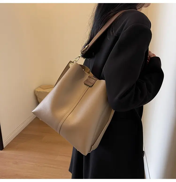 Women's Brown Large Capacity Shoulder Crossbody Bag — feature 17