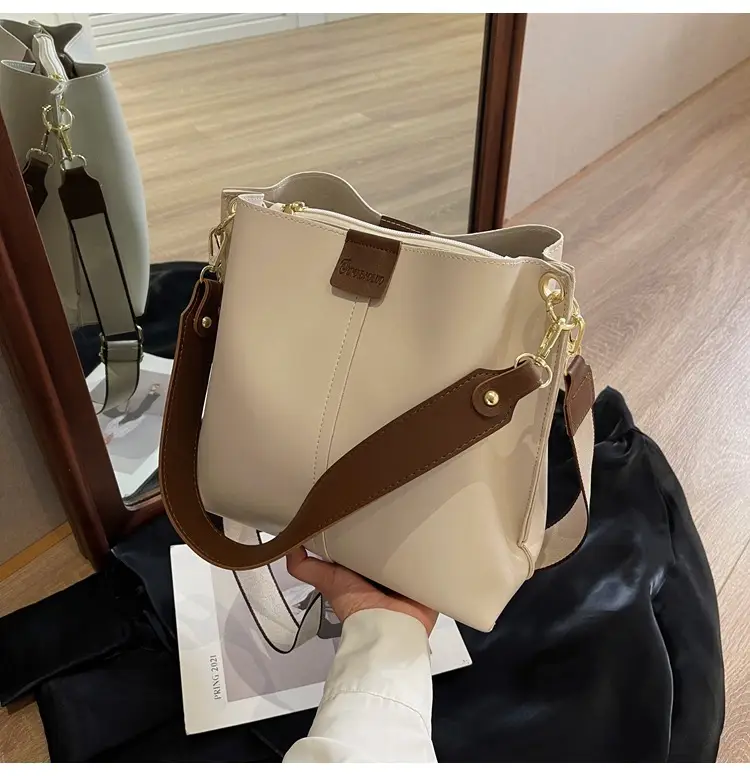 Women's Brown Large Capacity Shoulder Crossbody Bag — feature 26