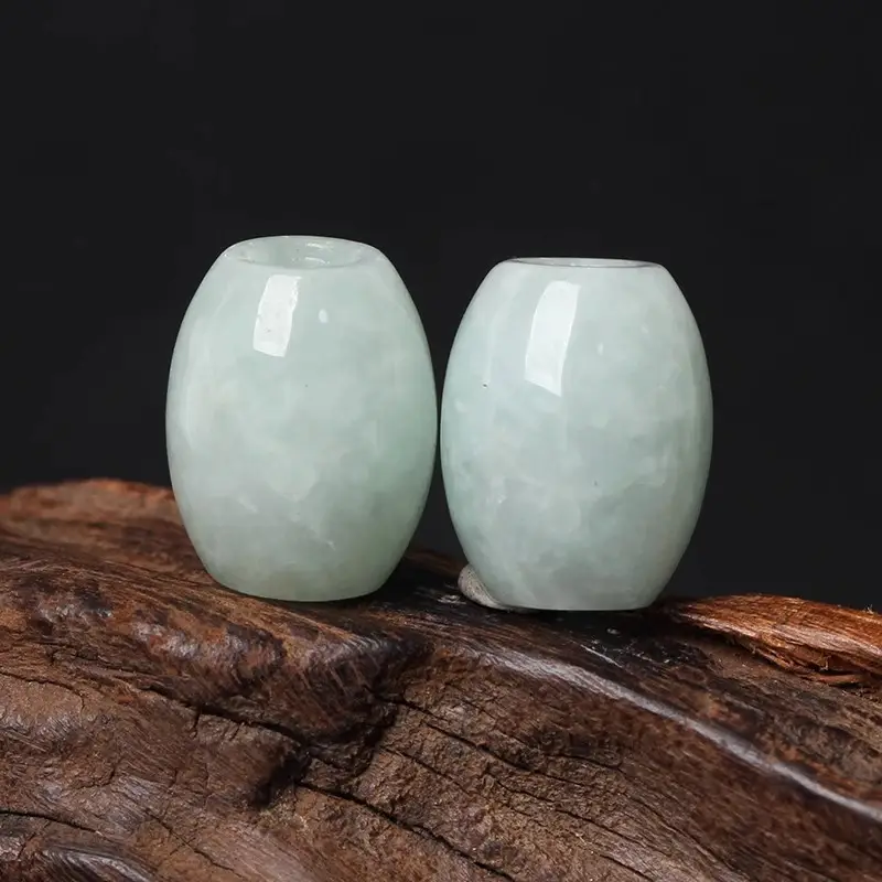 Natural Emerald Passepartout Pendant for Women — feature 2