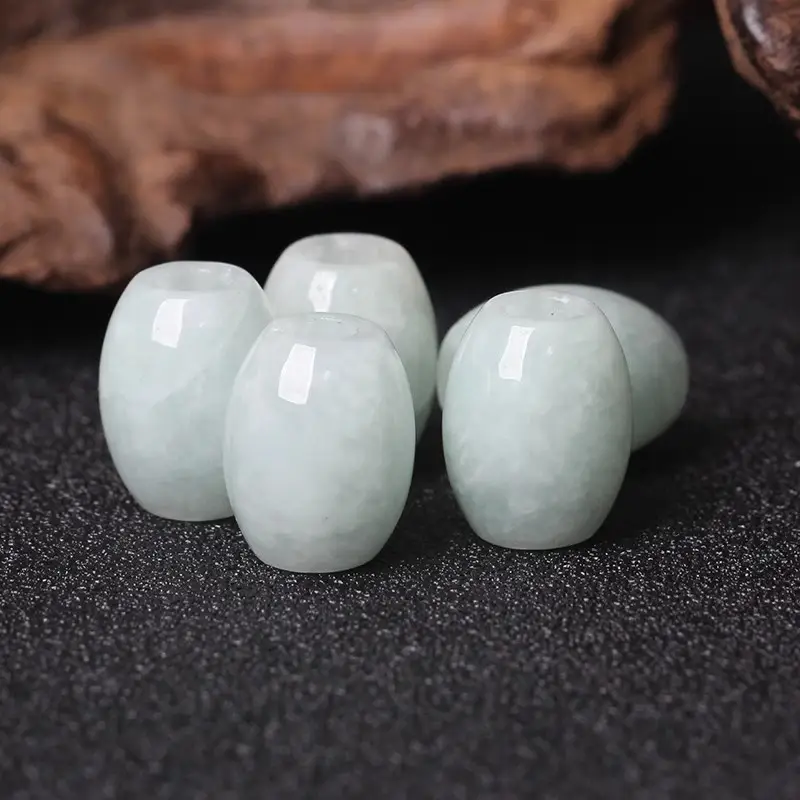 Natural Emerald Passepartout Pendant for Women — feature 4