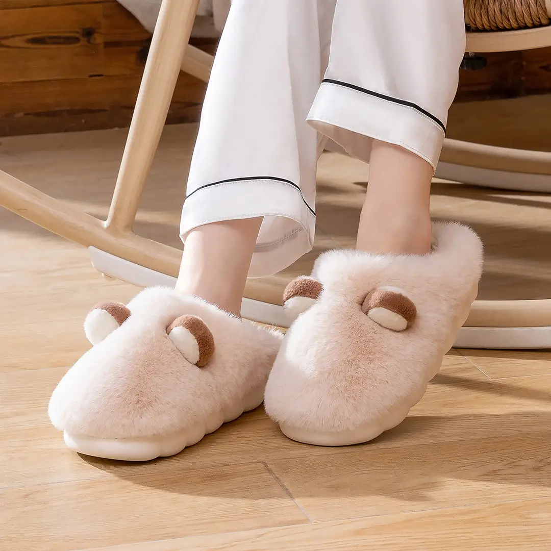 Cute Cotton Slippers for Women, Autumn and Winter Indoor Home Wear, 2026 New Model, Warm Thick-Soled Couple's Pair of Fur Slippers for Women
