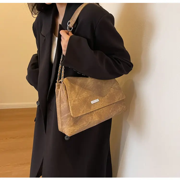 Retro Chain Shoulder Bag Women 2023 Winter — feature 12