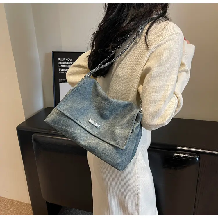 Retro Chain Shoulder Bag Women 2023 Winter — feature 16