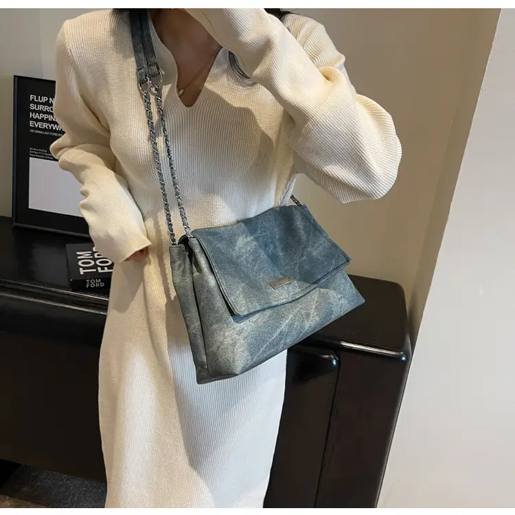 Retro Chain Shoulder Bag Women 2023 Winter — feature 17