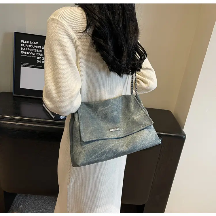 Retro Chain Shoulder Bag Women 2023 Winter — feature 18