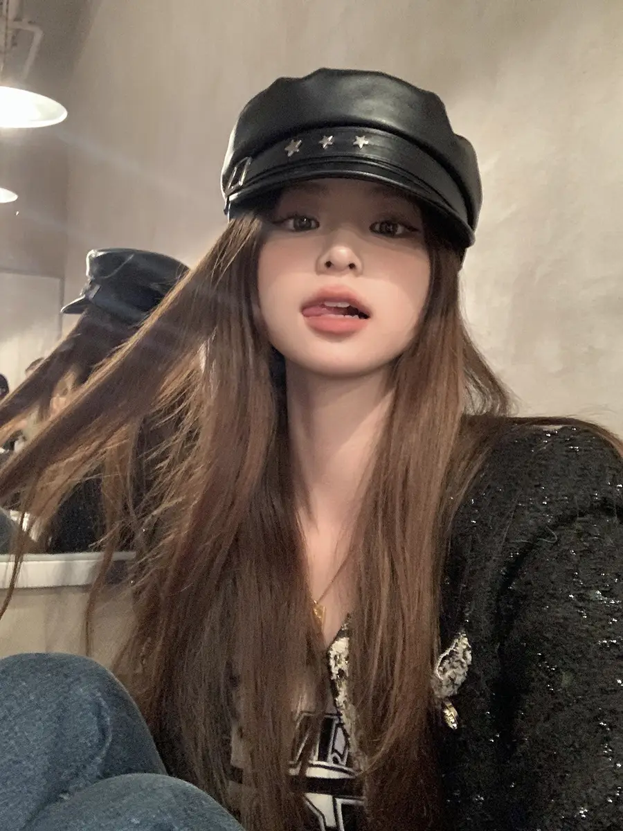 Navy Peaked Cap for Girls Winter Fashion