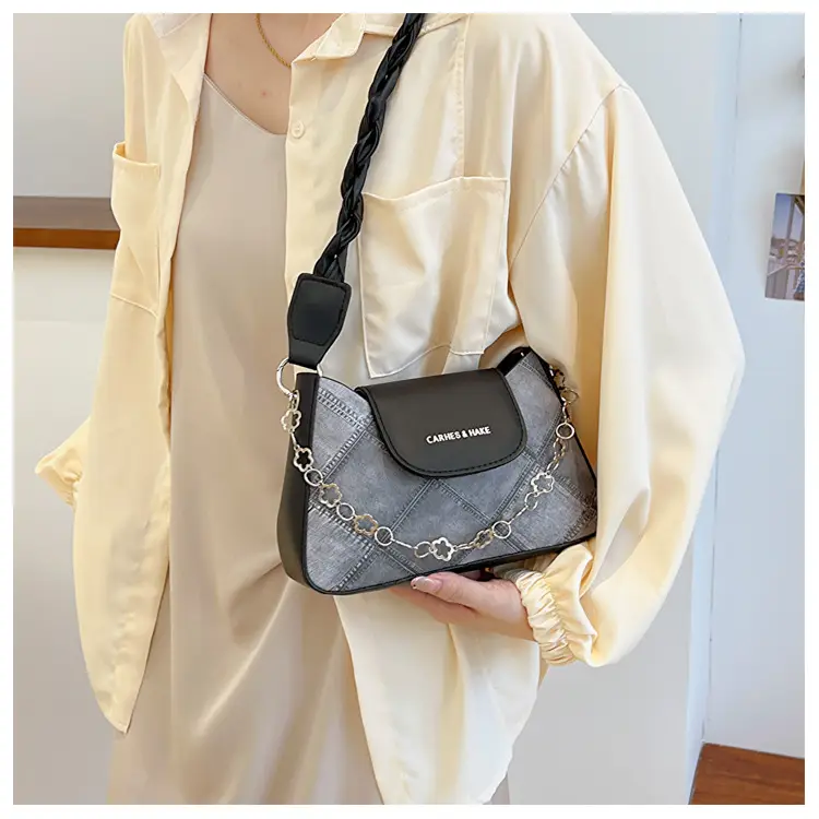 Black Quilted Crossbody Bag for Women 2023 — feature 9