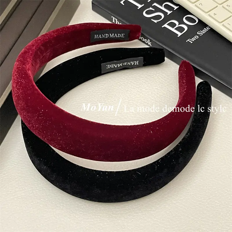 Autumn Winter Velvet Skull Headband 2023 — feature 7