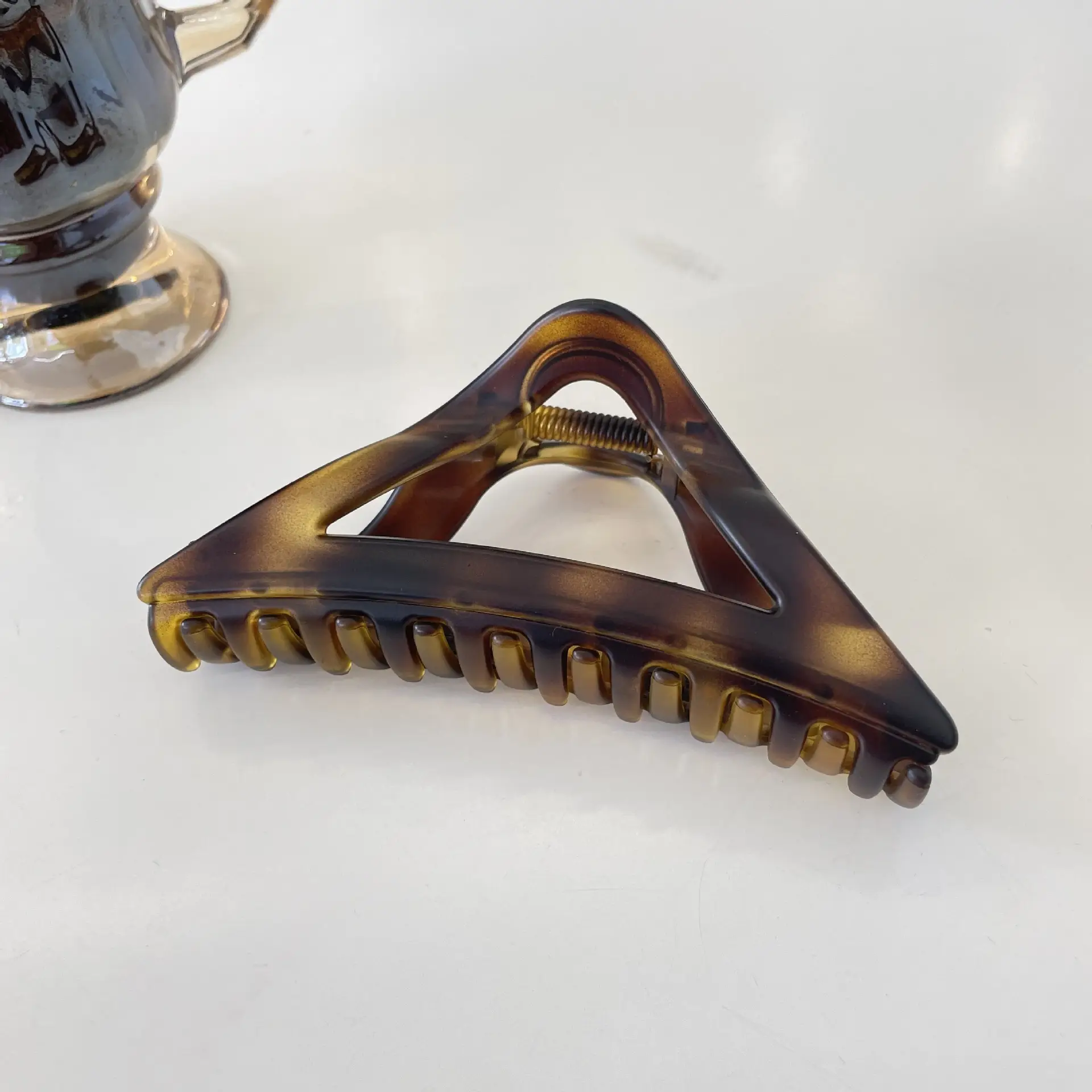 Clear Triangle Hair Clip Gradient Shark Grip