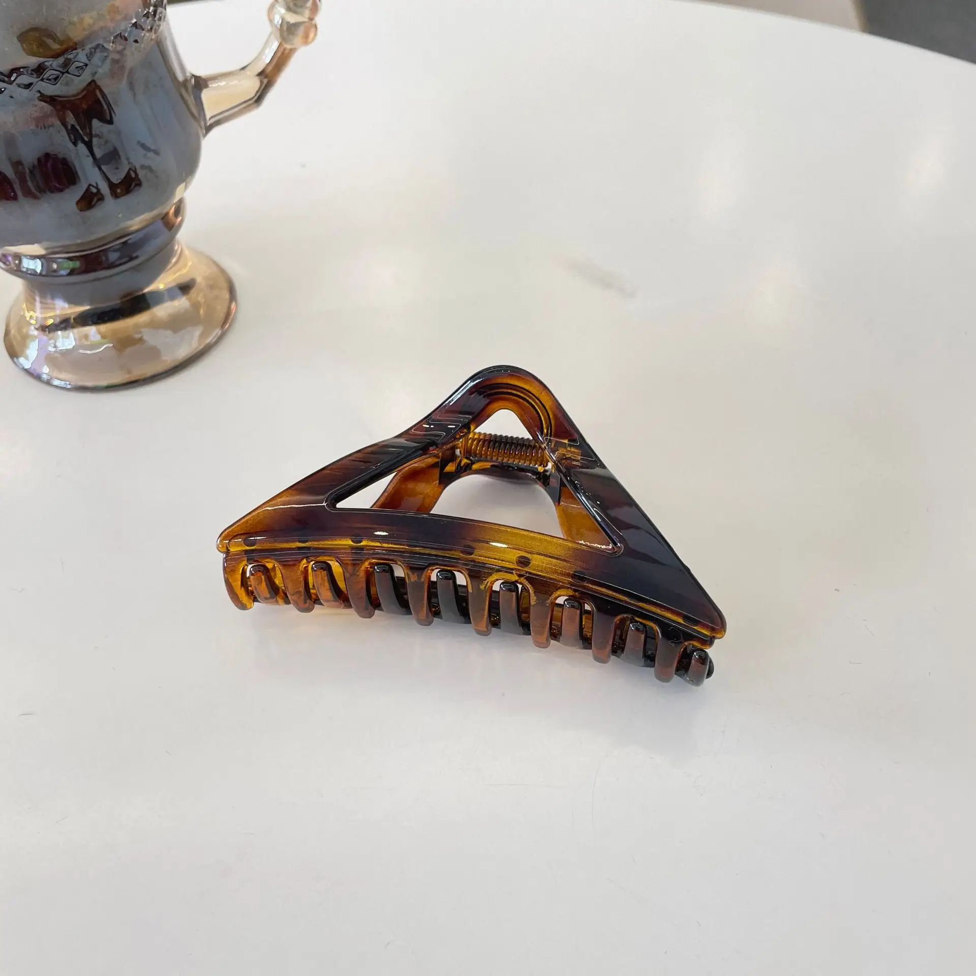Clear Triangle Hair Clip Gradient Shark Grip