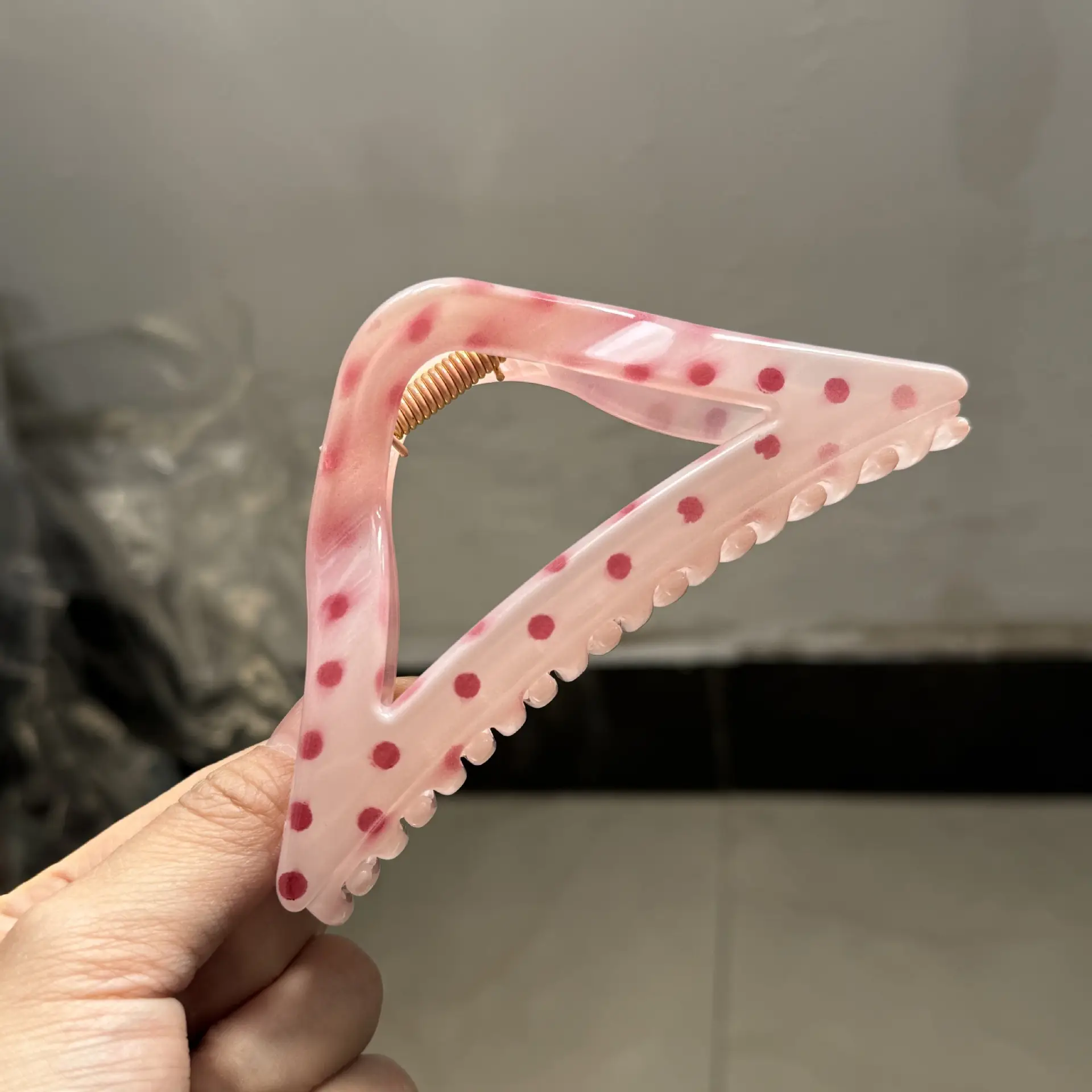 Clear Triangle Hair Clip Gradient Shark Grip