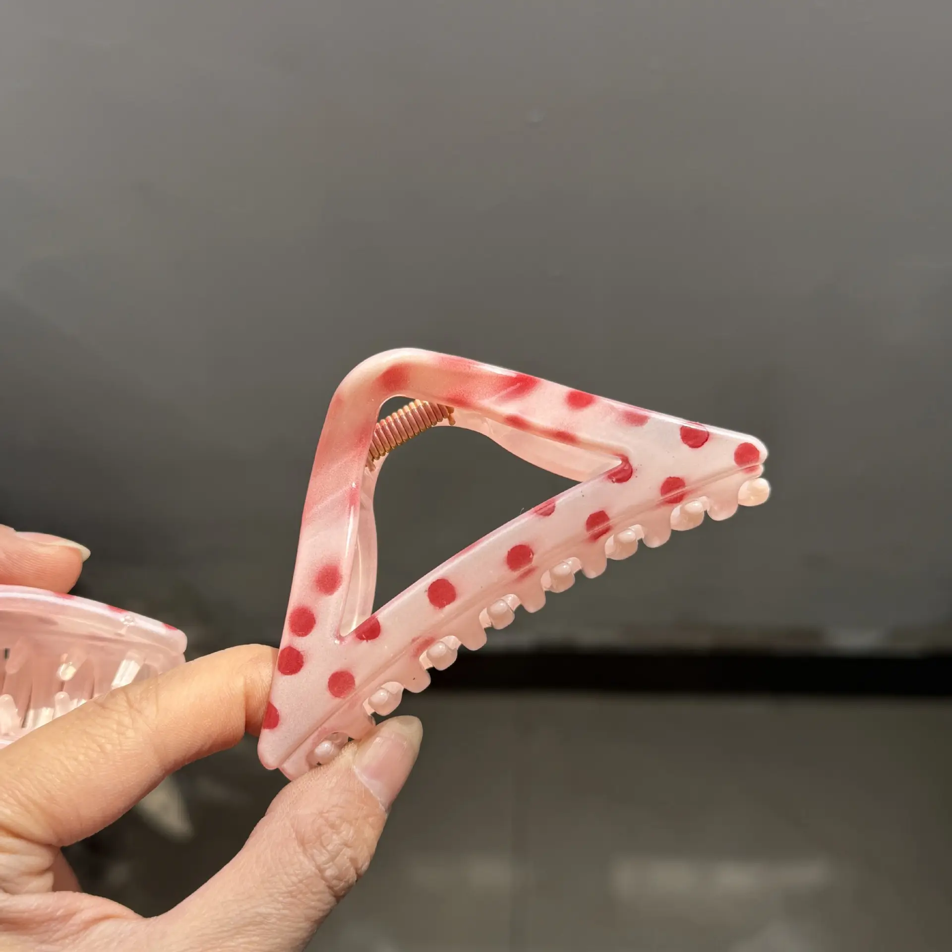 Clear Triangle Hair Clip Gradient Shark Grip