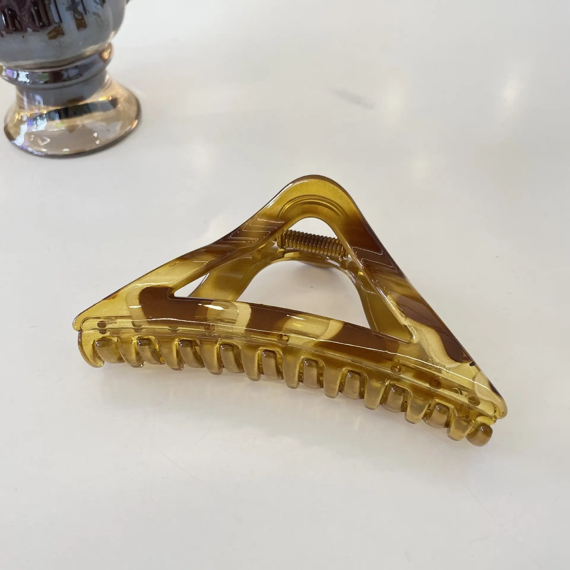 Clear Triangle Hair Clip Gradient Shark Grip