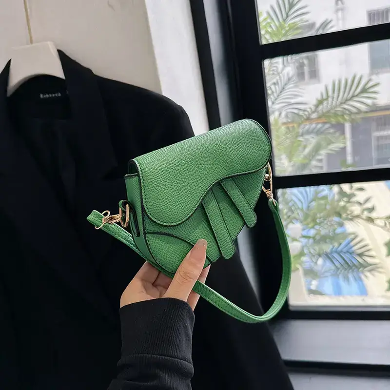 Green Saddle Messenger Bag for Women 2023 - Image 11