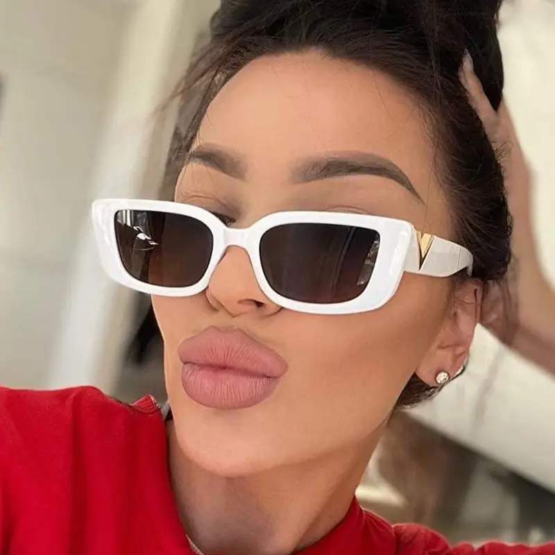Women V-Frame Jelly Sunglasses Pink with Metal Hinge