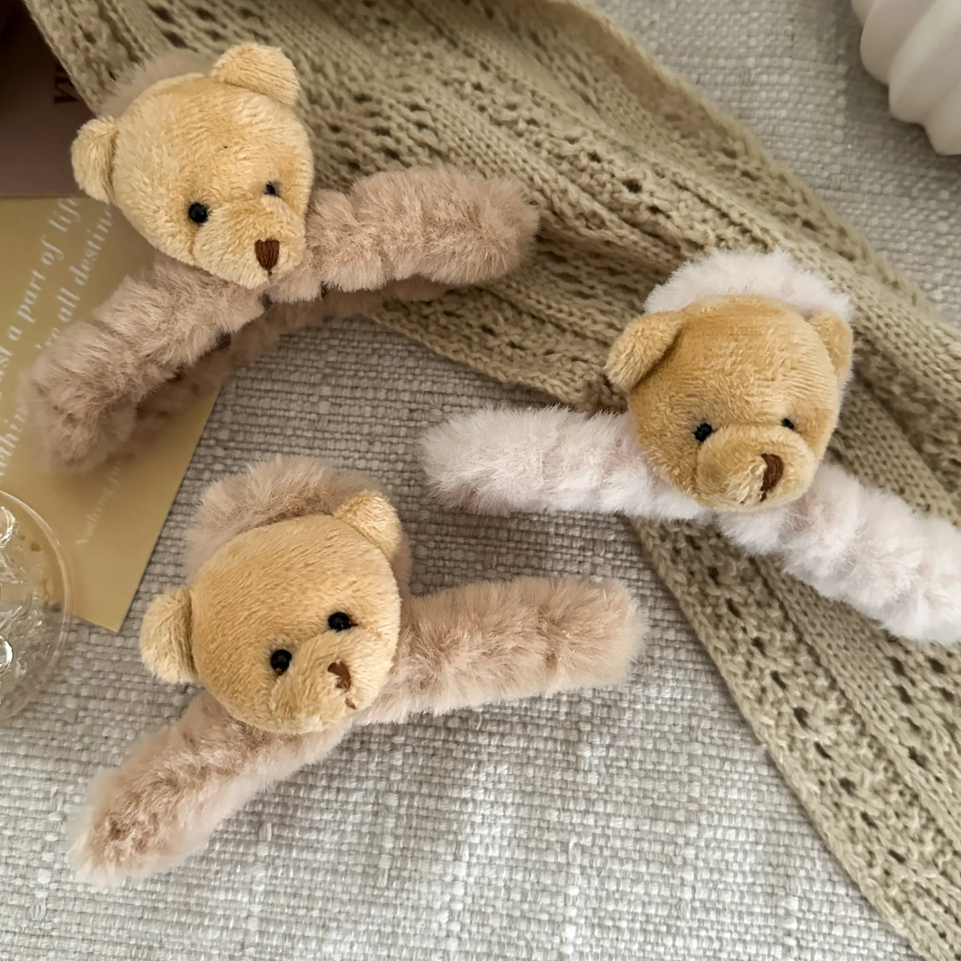 Autumn Winter Bear Plush Clip Hairpin Set — feature 2