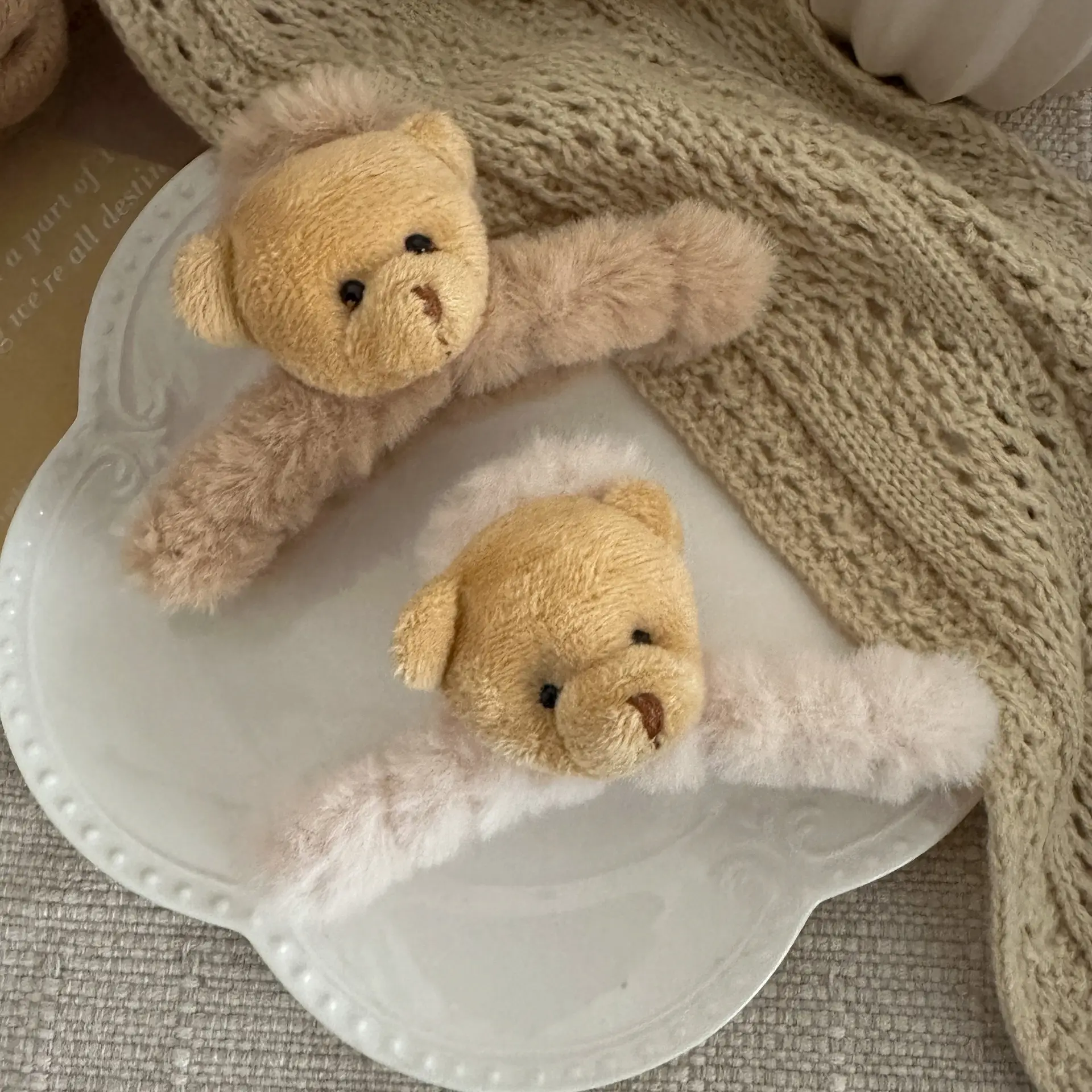 Autumn Winter Bear Plush Clip Hairpin Set — feature 3