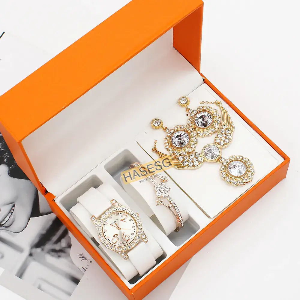 Luxury Gift Set for Women's Watch & Earrings - Image 4