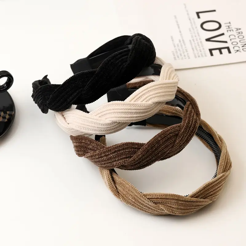 2024 Velvet Twist Hairband Black White Women â feature 17
