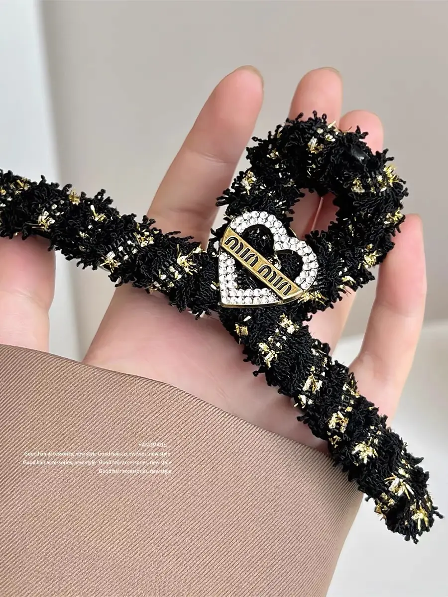 Luxury Black Heart Clip for Women Autumn Winter Hairpin