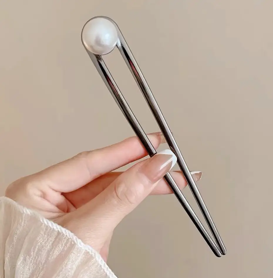 Women's Lazy Updo Hairpin with Pearl Accorn — feature 8