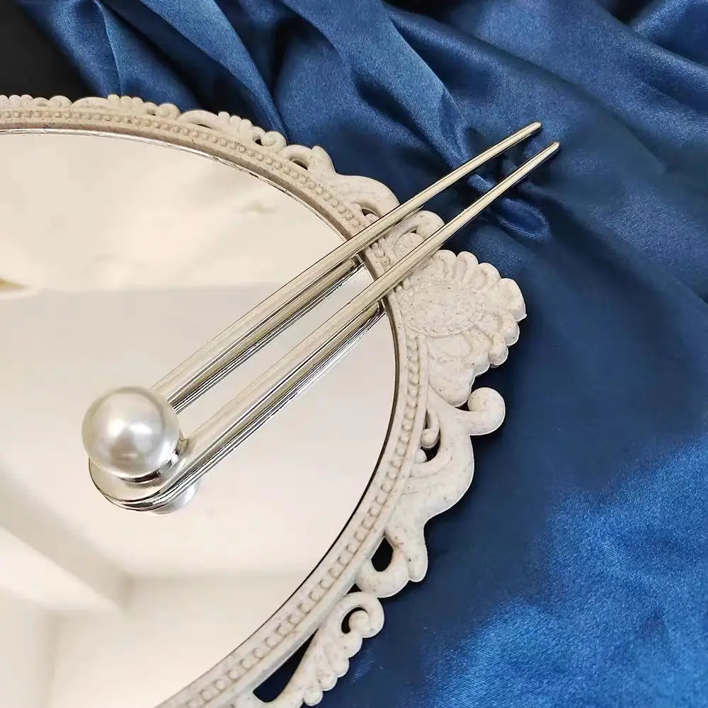 Women's Lazy Updo Hairpin with Pearl Accorn — feature 9