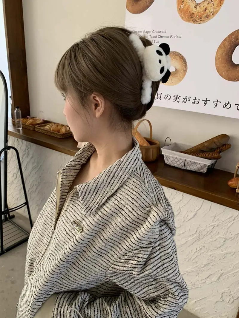 Autumn Winter Panda Clip Hair Accessory for Women — feature 11