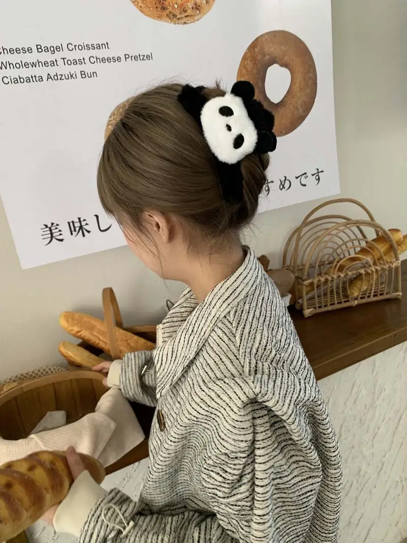 Autumn Winter Panda Clip Hair Accessory for Women — feature 3