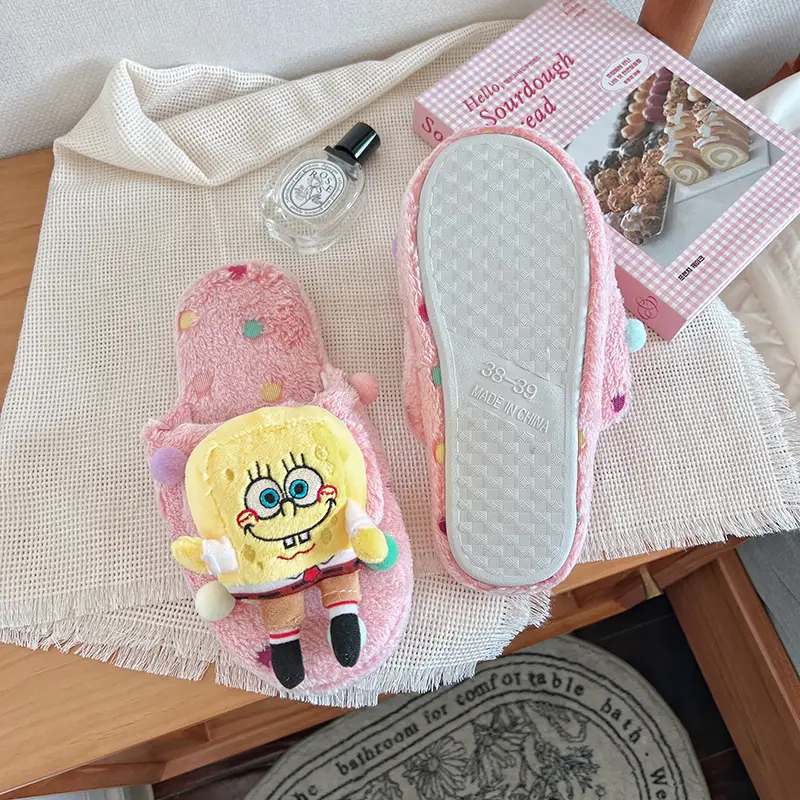 New cute Internet celebrity doll cartoon plush polka dot slippers women's warm soft bottom closed toe home casual cotton slippers
