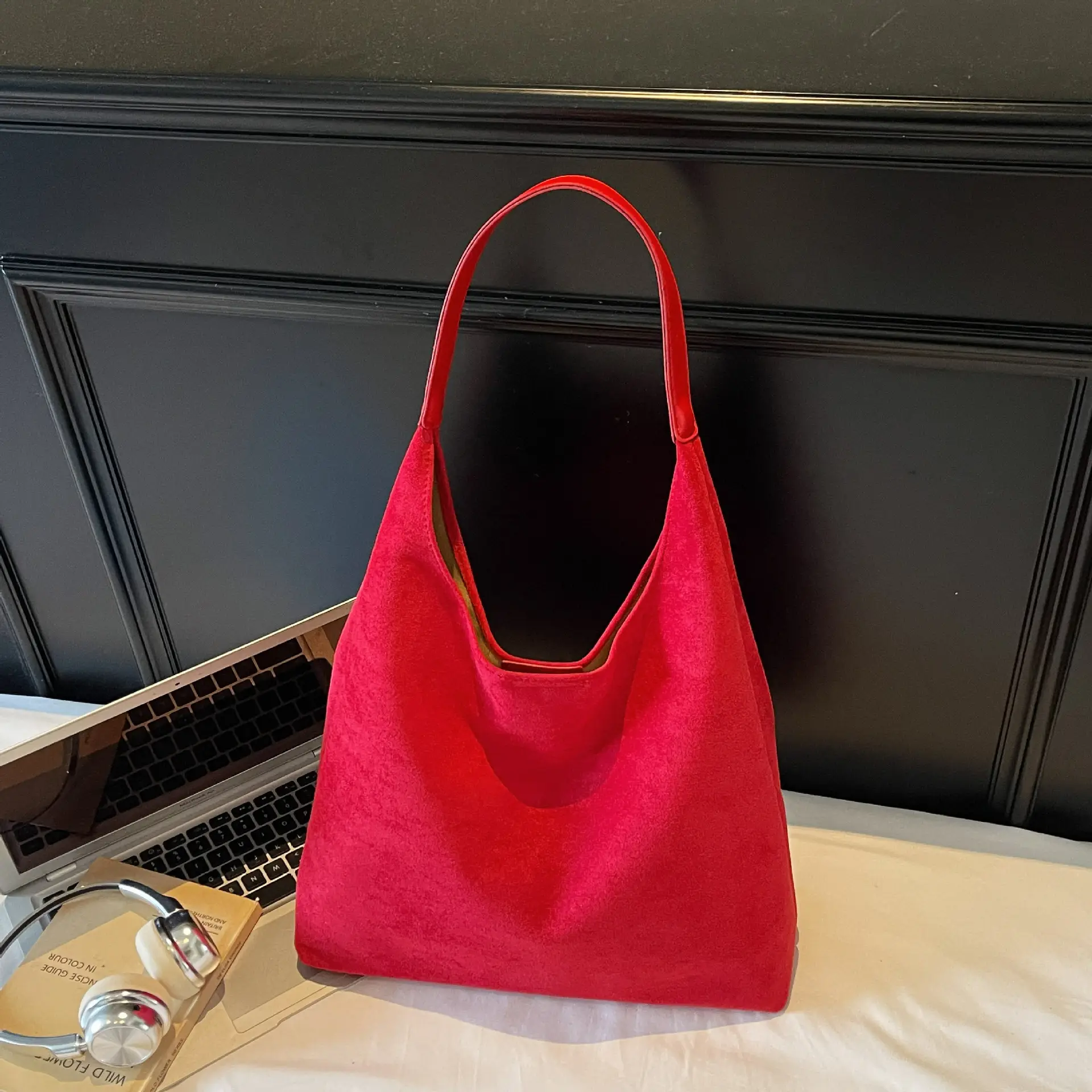 Suede Bread Bag Women 2023 Winter Shoulder Bag — feature 36