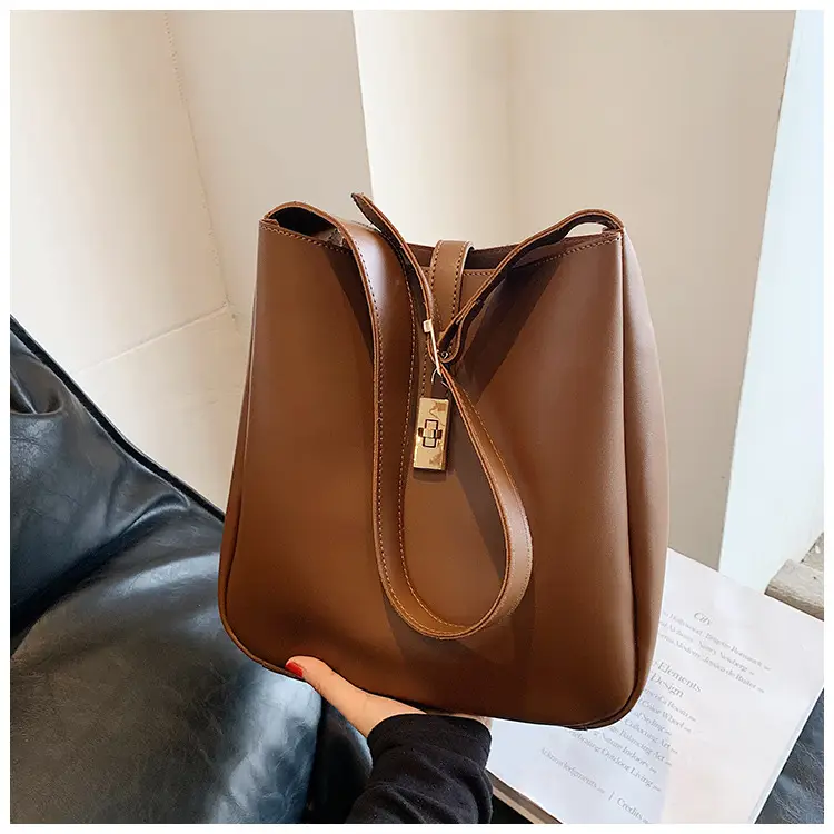 Women Large Capacity Shoulder Bag Tan 2023 — feature 12