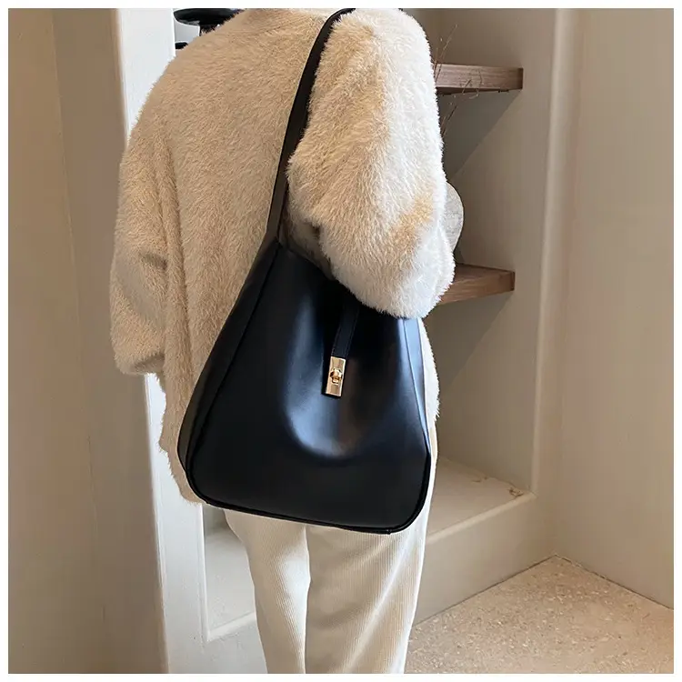 Women Large Capacity Shoulder Bag Tan 2023 — feature 21