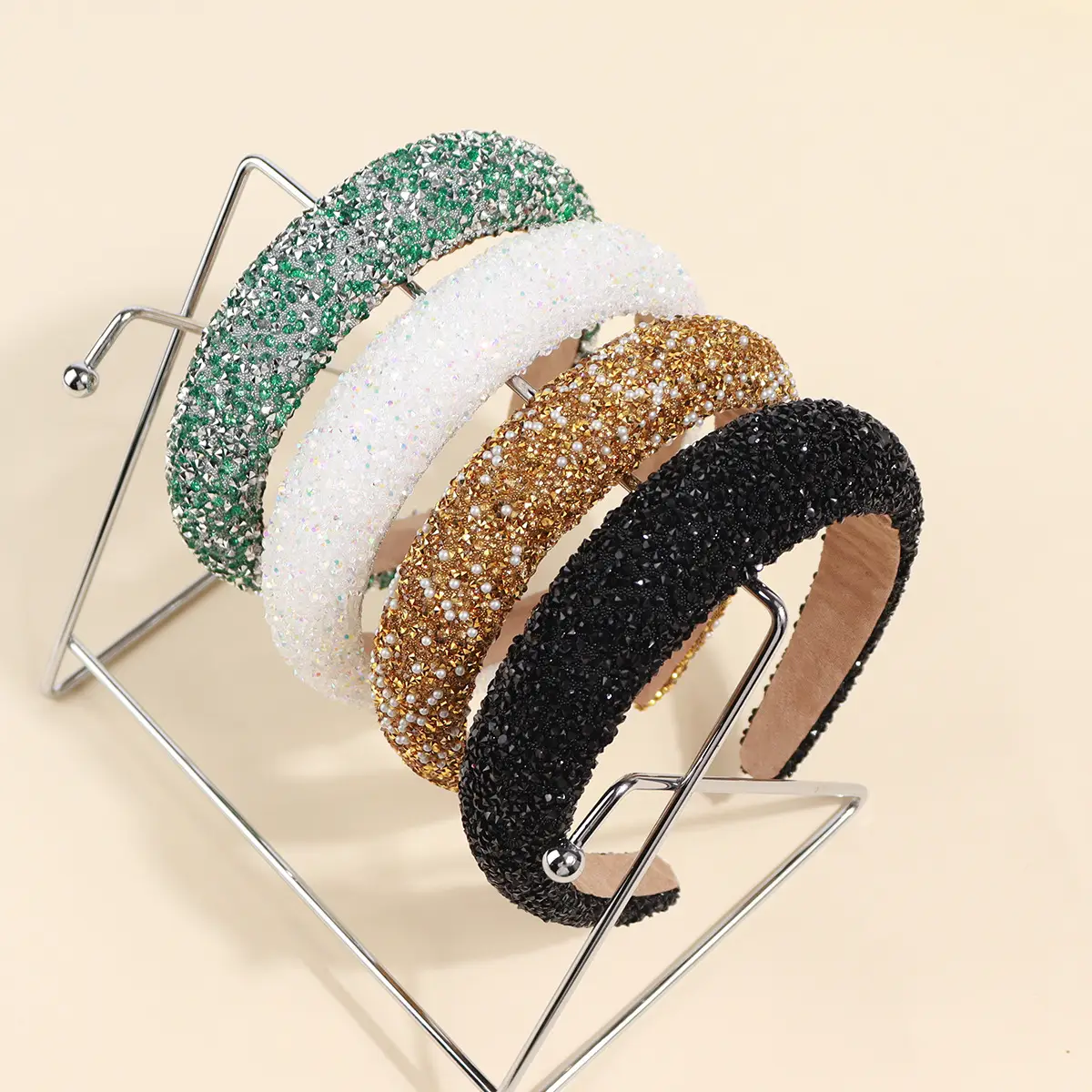 Sparkling Diamond Pearl Headband for Women - Image 17
