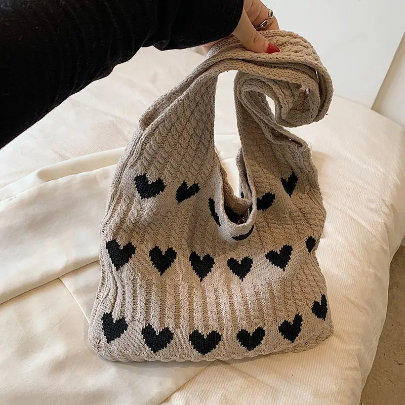 Knitted Heart-Shaped Shoulder Bag for Women Large Capacity - Image 6