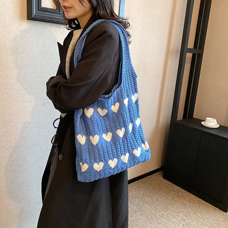 Knitted Heart-Shaped Shoulder Bag for Women Large Capacity - Image 7