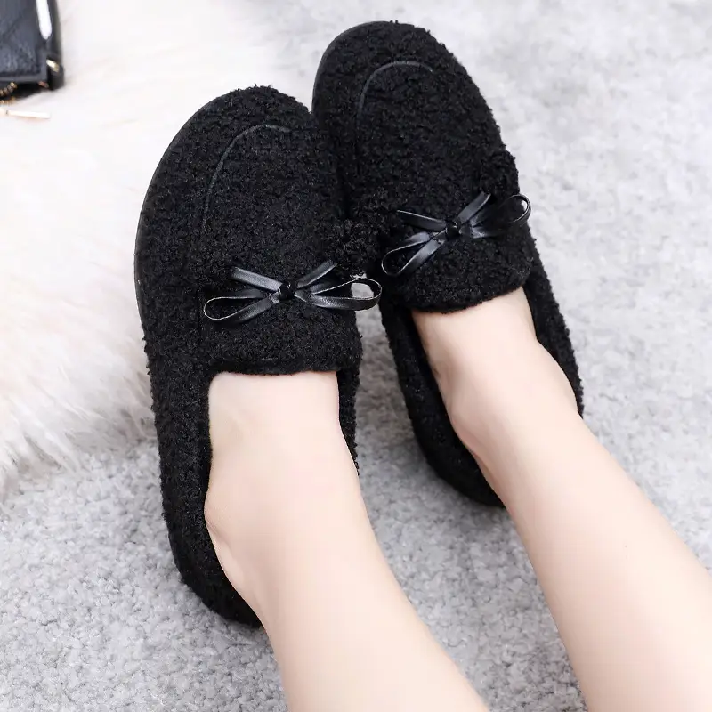 26 New Winter Models of Old Beijing Cloth Shoes with Added Fleece for Warmth, Suitable for Daily Home Use, Indoor Women's Cotton Slippers, Slip-On Cotton Shoes - Image 8