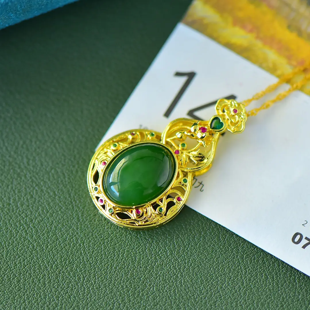 Hetian Jade Jasper Pendant Gold Plated Green — feature 3