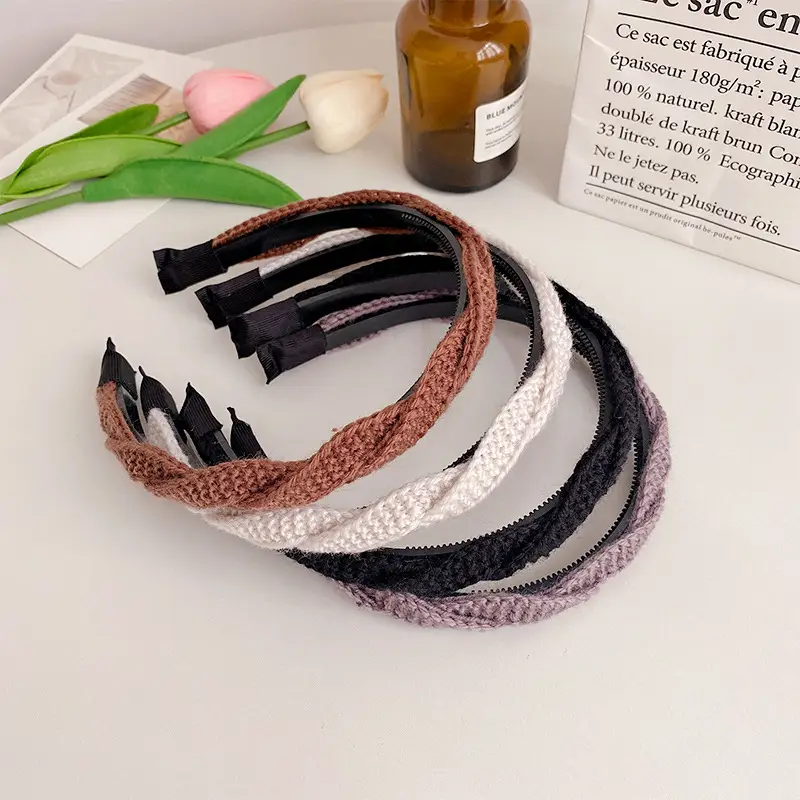 Wool Twist Headband Brown Toothed Winter Hair Accessory