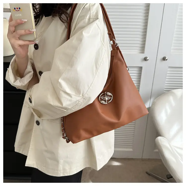 White Leather Shoulder Bag with Logo — feature 13