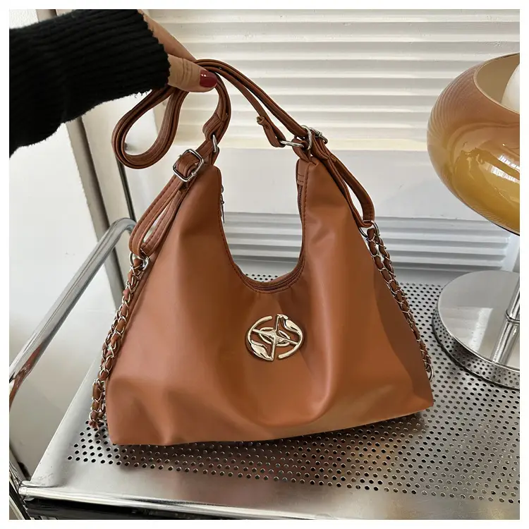 White Leather Shoulder Bag with Logo — feature 19