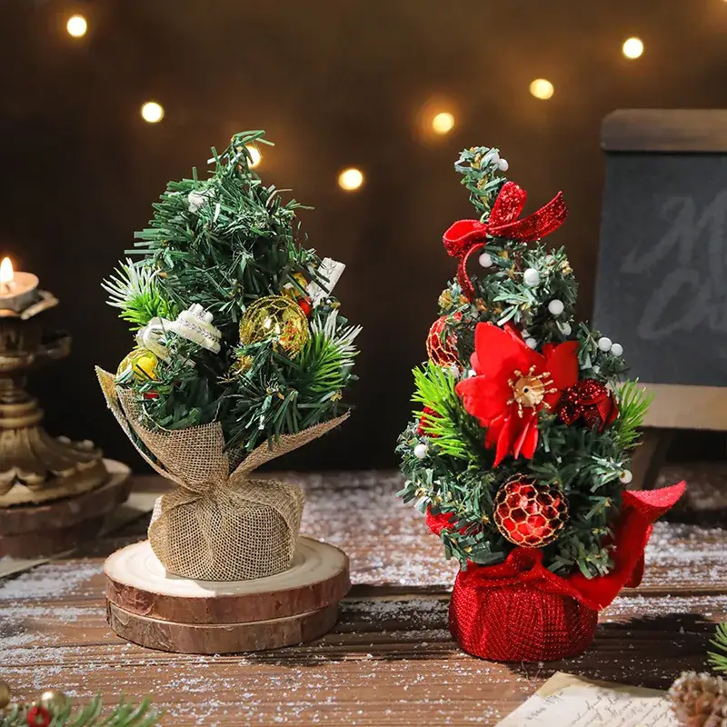 Mini Cross-Country Christmas Tree Decor 11cm Pvc